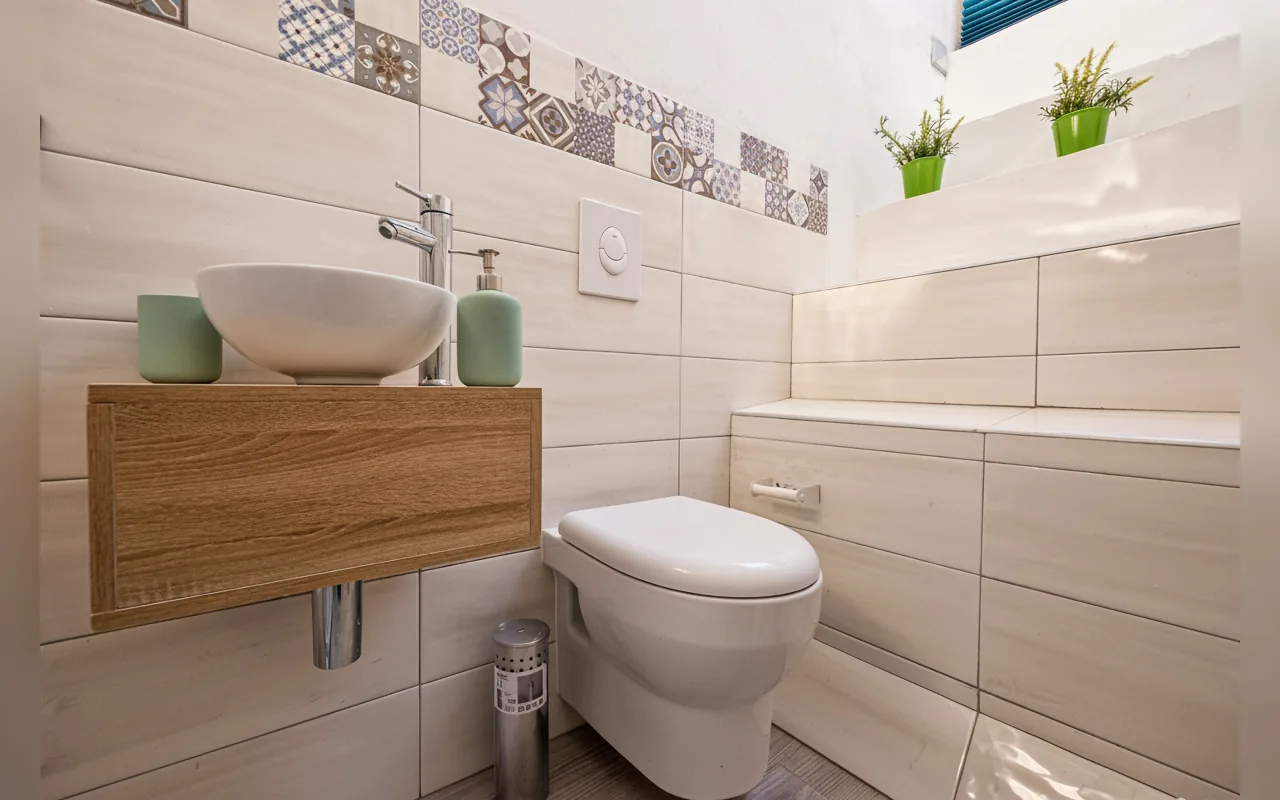 Camera con bagno privato — La Villa 31, Rosignano Marittimo (Toscana) (foto 30)