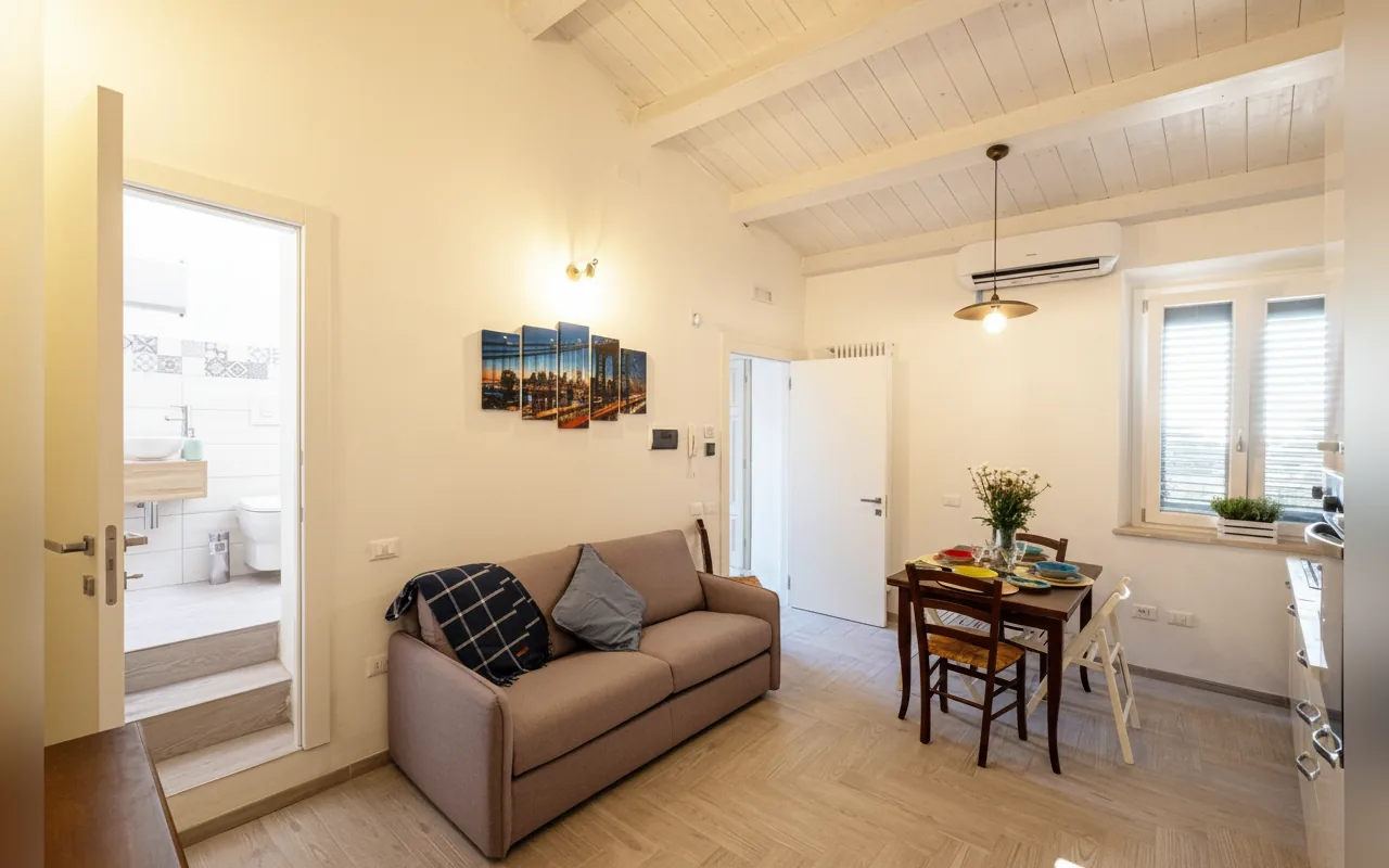 Camera con bagno privato — La Villa 31, Rosignano Marittimo (Toscana) (foto 33)